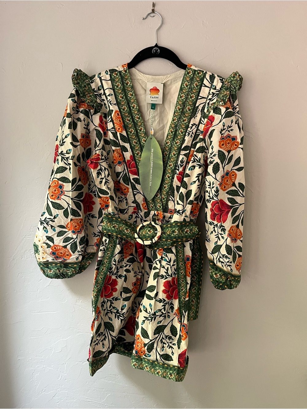 FARM RIO GARDEN TAPESTRY ROMPER IN SAND S - Picture 7 of 9